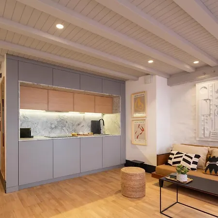 Art Boutique * آكورونيا